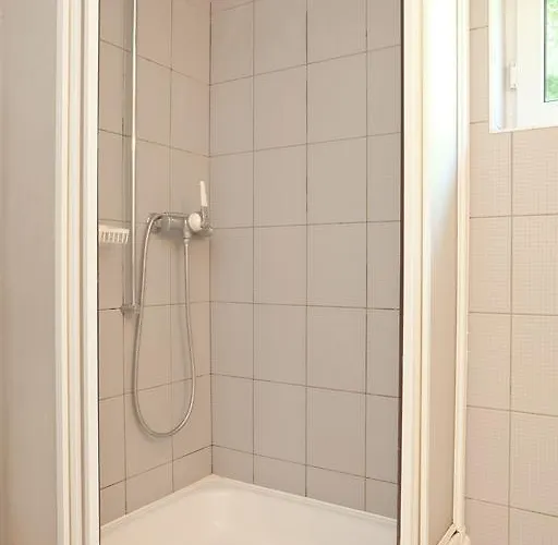 Alpes Et Apartamento La Neuveville